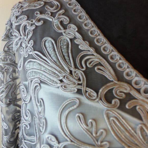 The Soulmates Soutache Lace Women's 2X Gray-Blue Evening Dress is a stunning gow - Picture 6 of 14